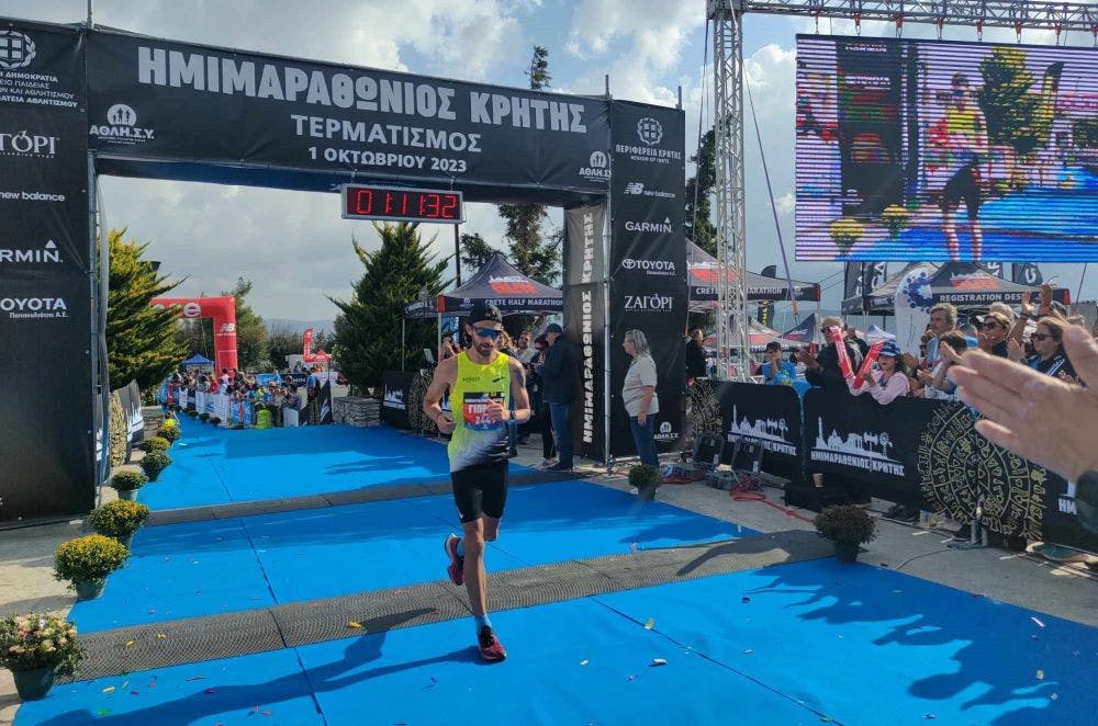 Ημιμαραθώνιος Κρήτης: Συνέτριψε το ρεκόρ διαδρομής ο Ούγγρος Gaspar, νικήτρια η Ολλανδή Wilknes (pics, vid) runbeat.gr